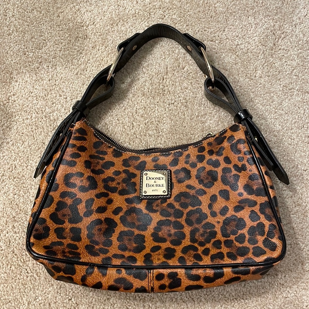 Dooney & Bourke purse